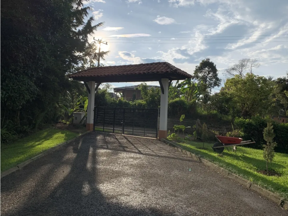 Casa de 4 alcobas en venta en San Antonio, Armenia · foto 4 de 24