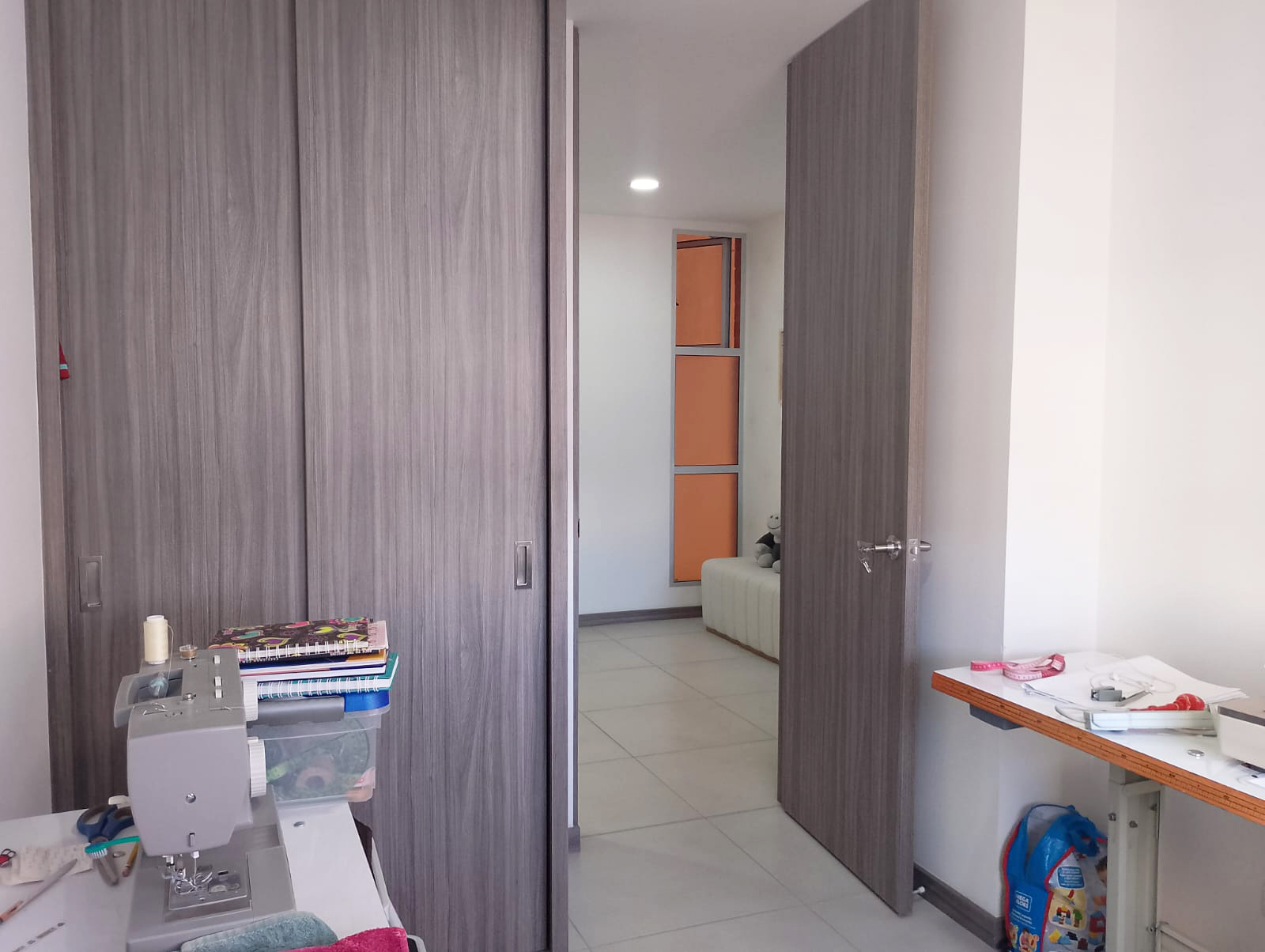 Apartamento de 3 alcobas en venta en Maria Auxiliadora, Sabaneta, 76 m² · foto 11 de 17