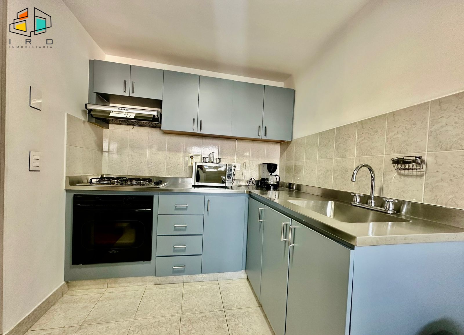 Apartamento de 4 alcobas en arriendo en Transversal Inferior, Medellín, 94 m² · foto 8 de 24