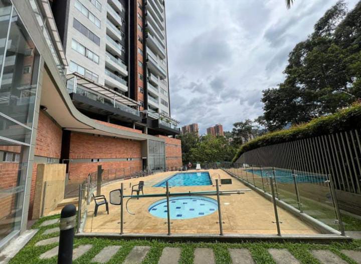 Apartamento de 3 alcobas en venta en Aves Maria, Sabaneta, 90 m² · foto 12 de 24