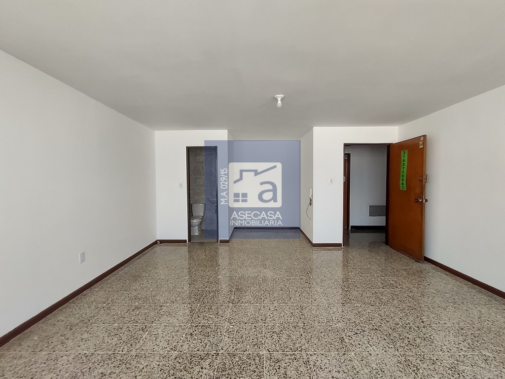 Oficina en arriendo en Centro, Bucaramanga, 34 m² · foto 6 de 8
