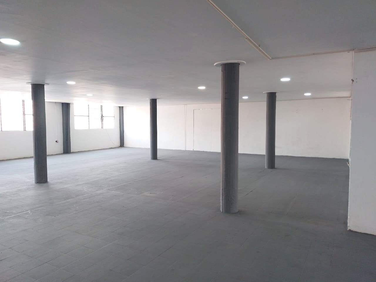 Bodega en arriendo en San Benito, Medellín, 920 m² · foto 13 de 20