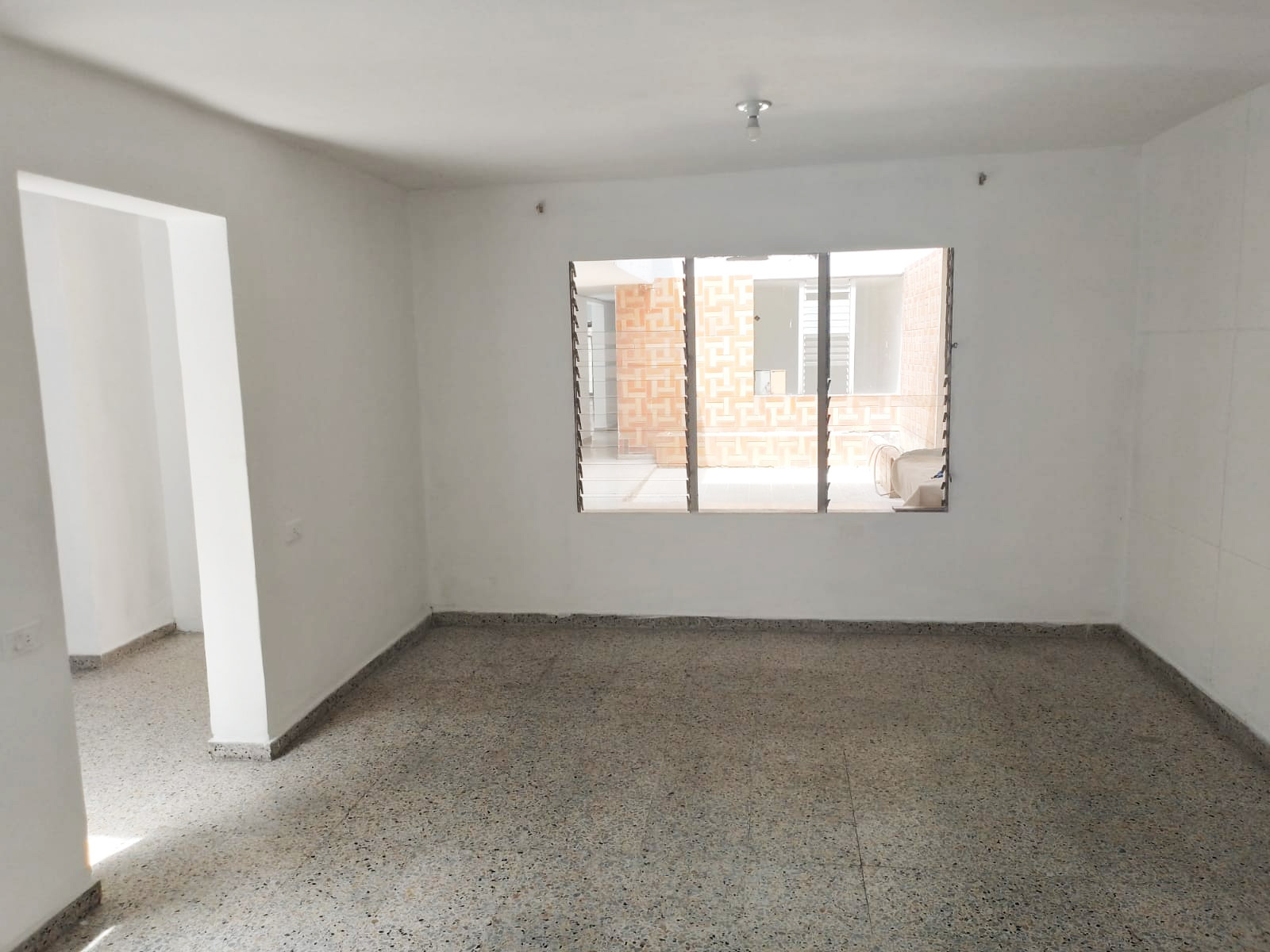 Local en venta en Laureles, Medellín, 300 m² · foto 12 de 20