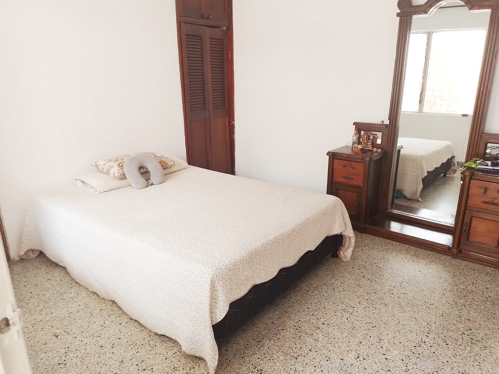 Local en venta en Laureles, Medellín, 300 m² · foto 14 de 20