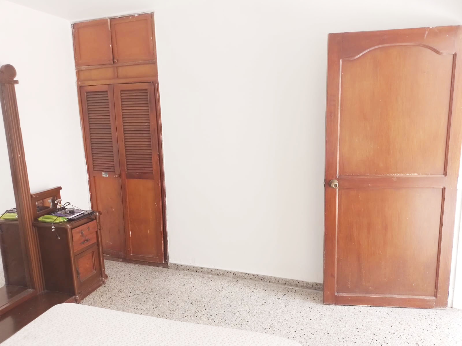 Local en venta en Laureles, Medellín, 300 m² · foto 9 de 20