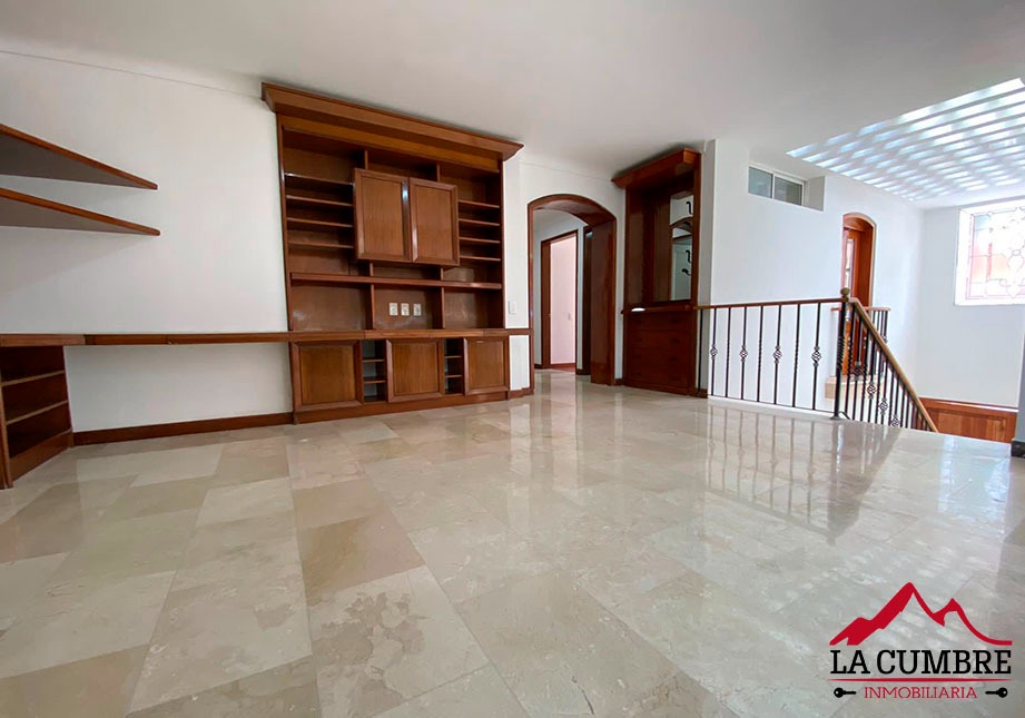Casa de 4 alcobas en venta en Los Balsos, Medellín, 400 m² · foto 11 de 16