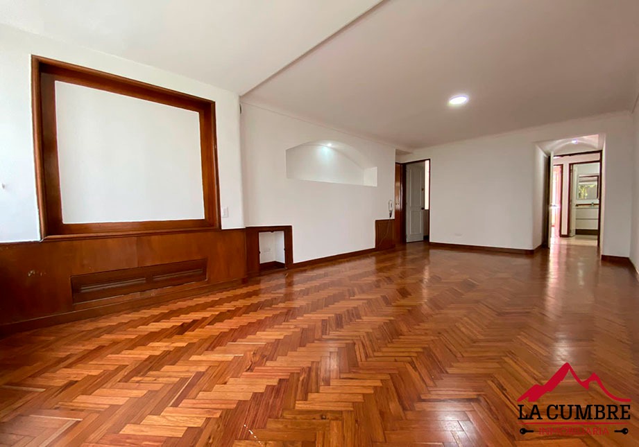 Casa de 4 alcobas en venta en Los Balsos, Medellín, 400 m² · foto 13 de 16