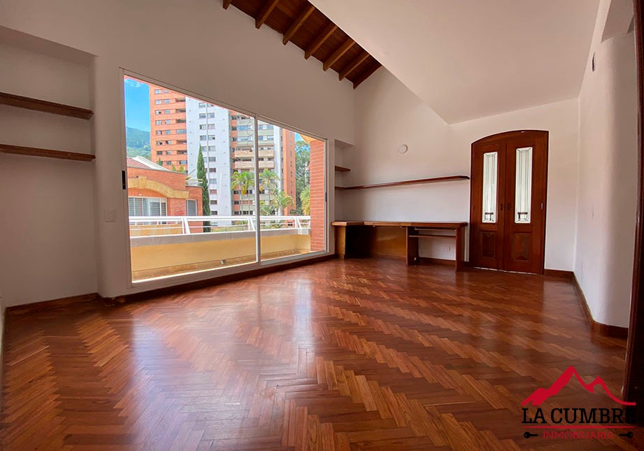 Casa de 4 alcobas en venta en Los Balsos, Medellín, 400 m² · foto 14 de 16
