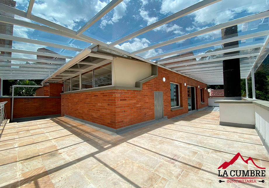 Casa de 4 alcobas en venta en Los Balsos, Medellín, 400 m² · foto 16 de 16