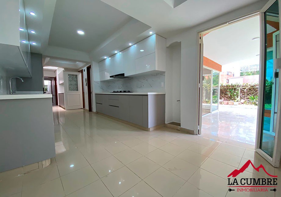 Casa de 4 alcobas en venta en Los Balsos, Medellín, 400 m² · foto 7 de 16
