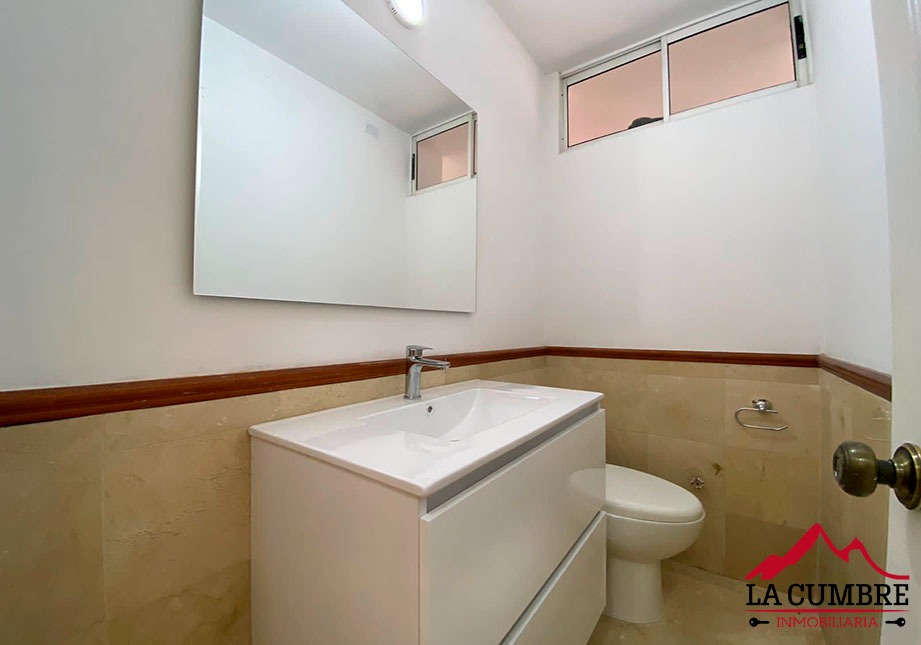 Casa de 4 alcobas en venta en Los Balsos, Medellín, 400 m² · foto 9 de 16