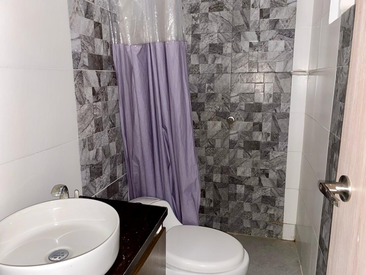 Casa de 4 alcobas en arriendo en Los Nogales, Barranquilla, 200 m² · foto 8 de 11