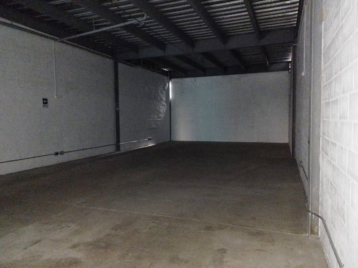 Bodega en arriendo en Bombona No.1, Medellín, 250 m² · foto 7 de 17