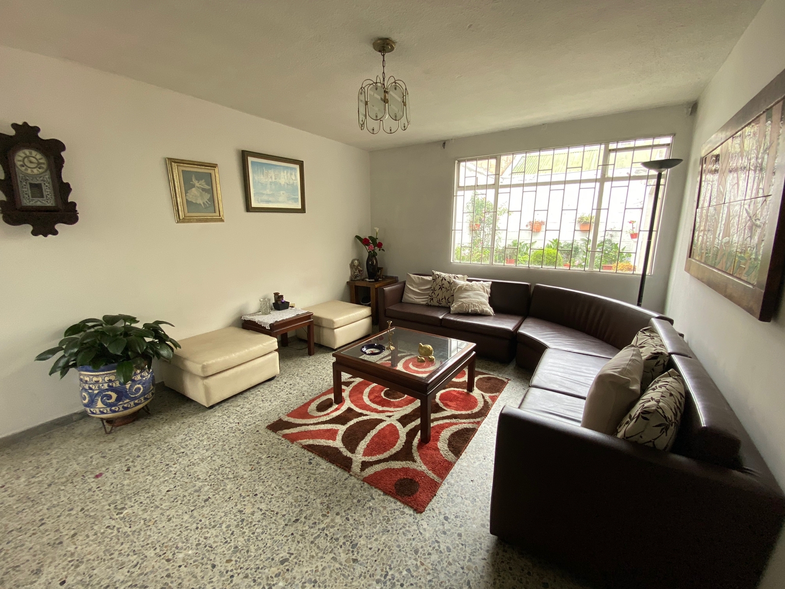 Casa en venta en Engativá, Bogotá · foto 2 de 14