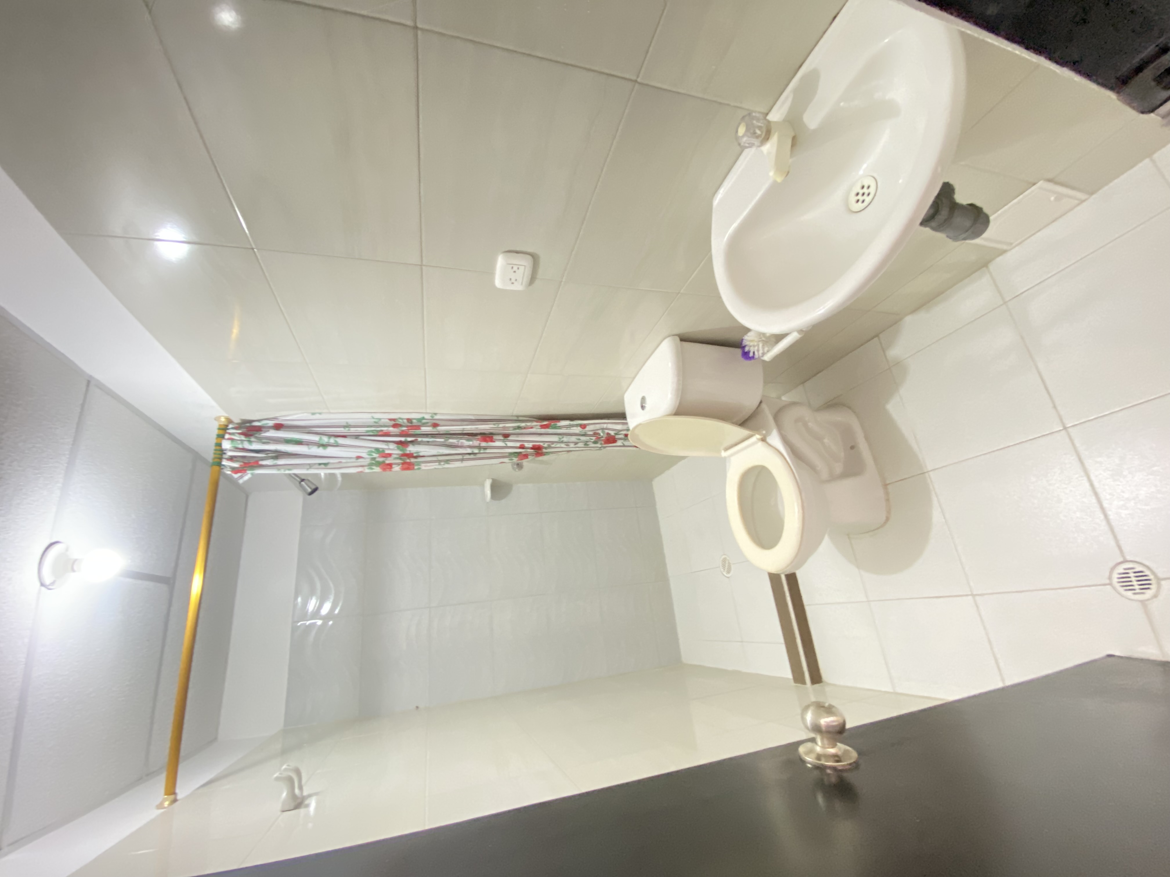 Casa de 8 alcobas en venta en Bochica Et Ii, Villavicencio, 206 m² · foto 11 de 24