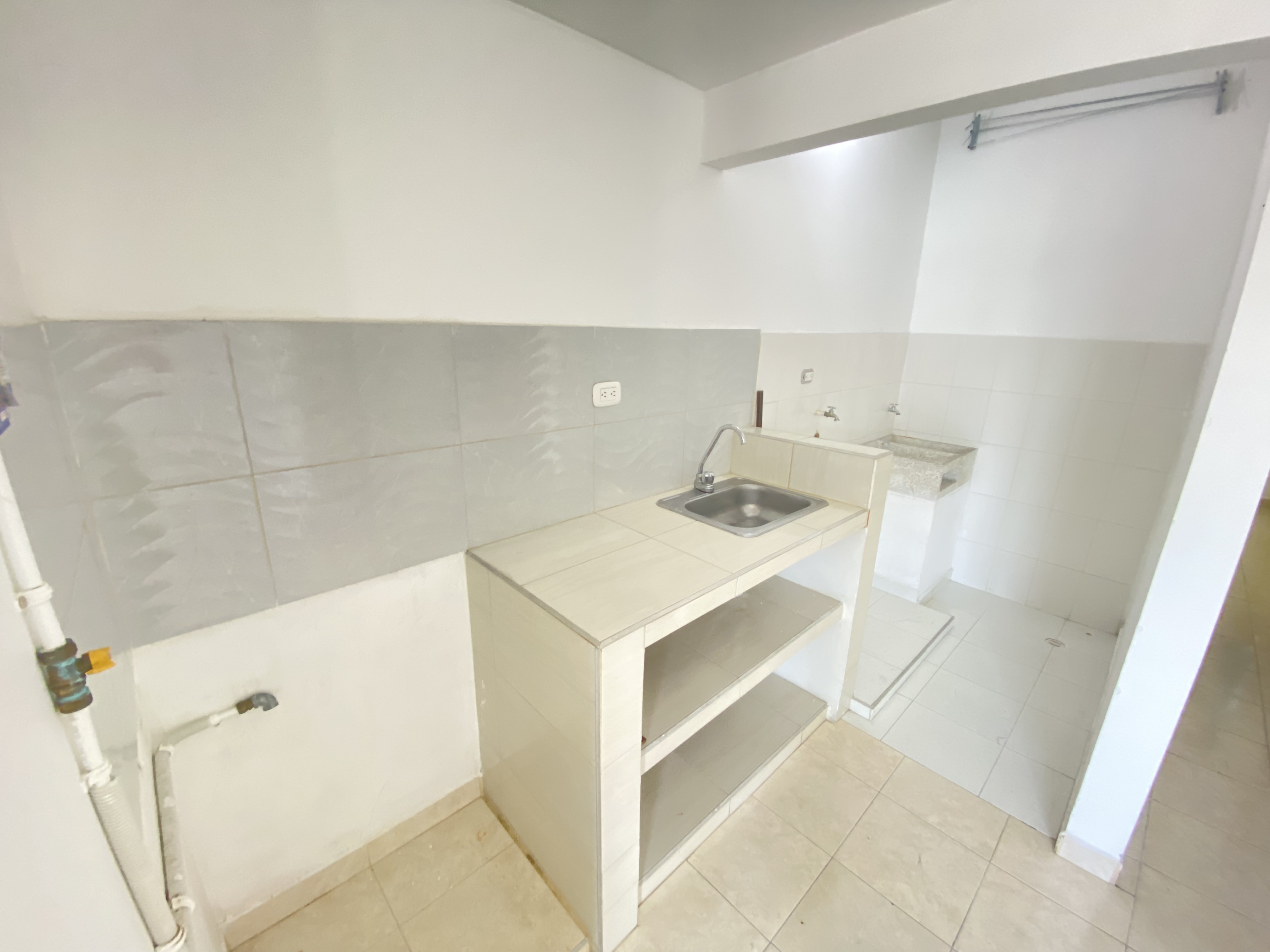 Casa de 8 alcobas en venta en Bochica Et Ii, Villavicencio, 206 m² · foto 5 de 24