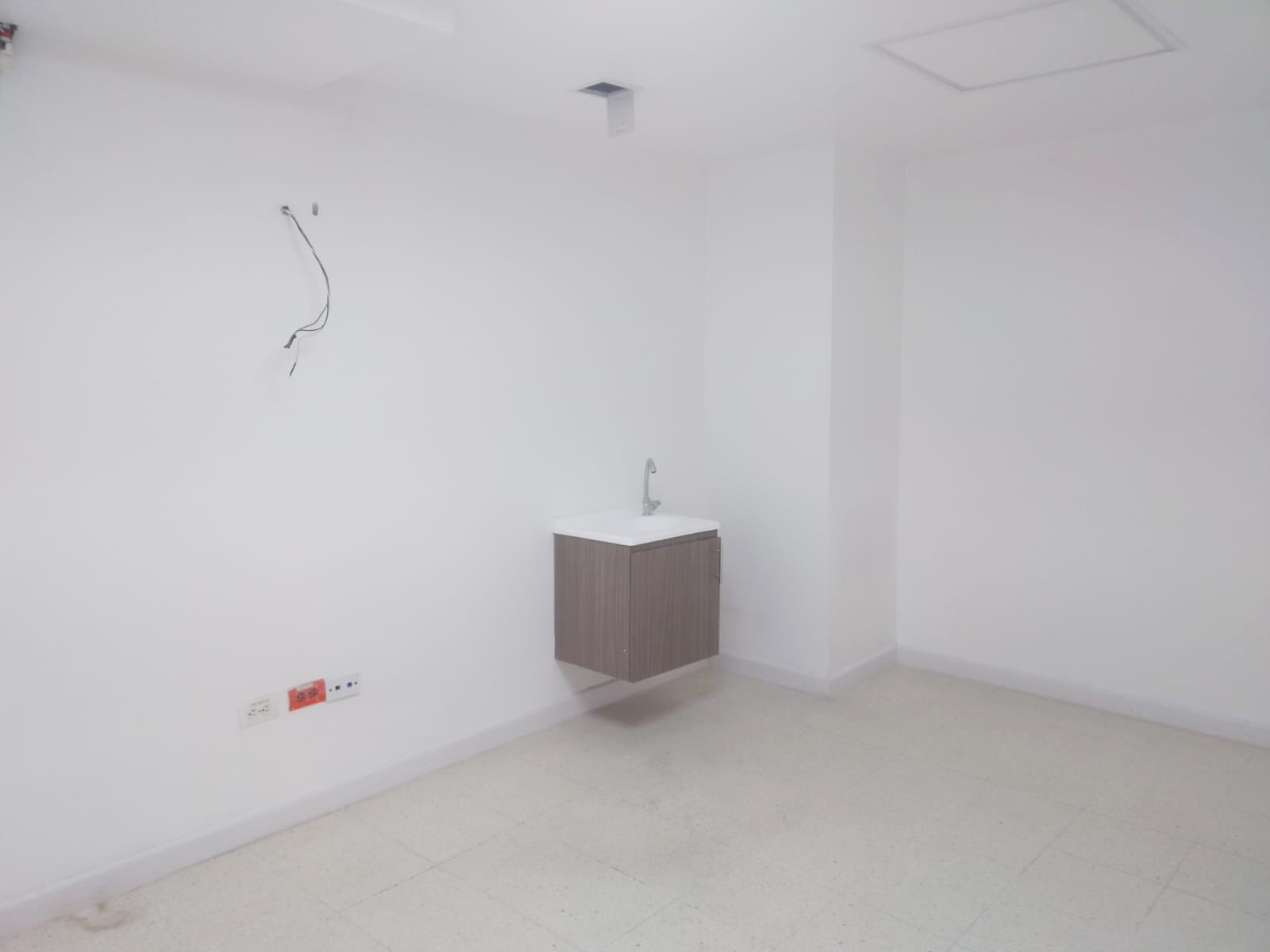 Consultorio en arriendo en San Diego, Medellín, 222 m² · foto 10 de 16