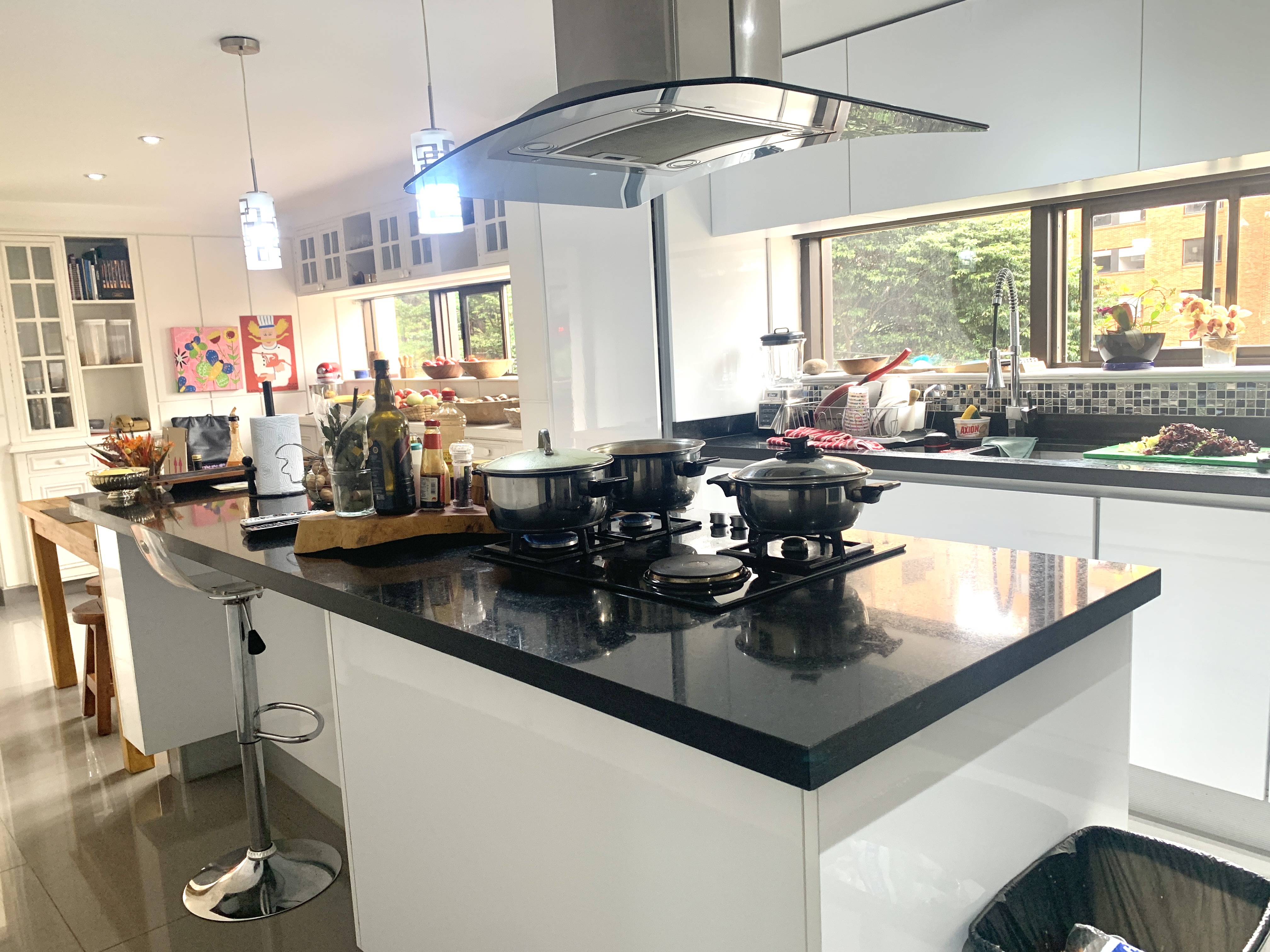 Apartamento de 3 alcobas en venta en El Refugio, Bogotá, 274 m² · foto 9 de 12