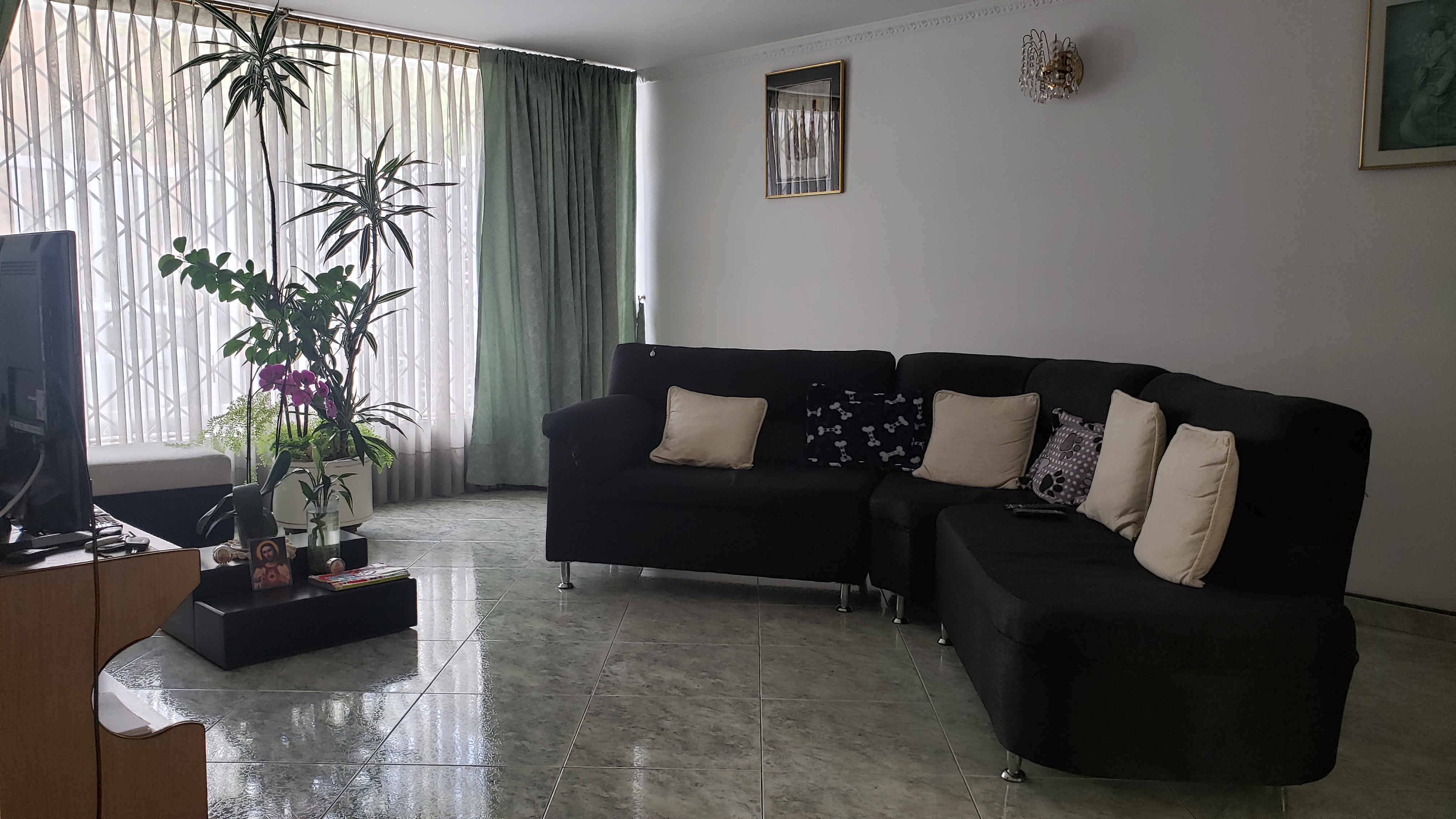 Casa en venta en Quirinal, Bogotá · foto 2 de 24