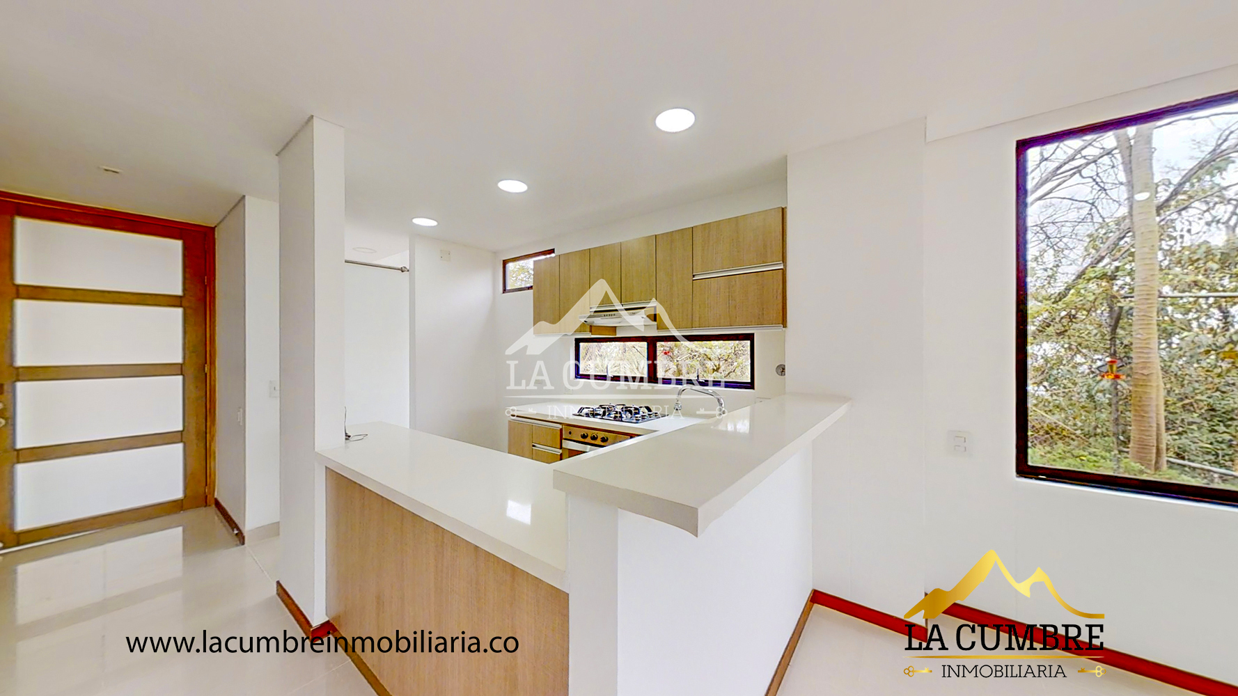 Casa de 3 alcobas en arriendo en San Lucas, Medellín, 210 m² · foto 4 de 19
