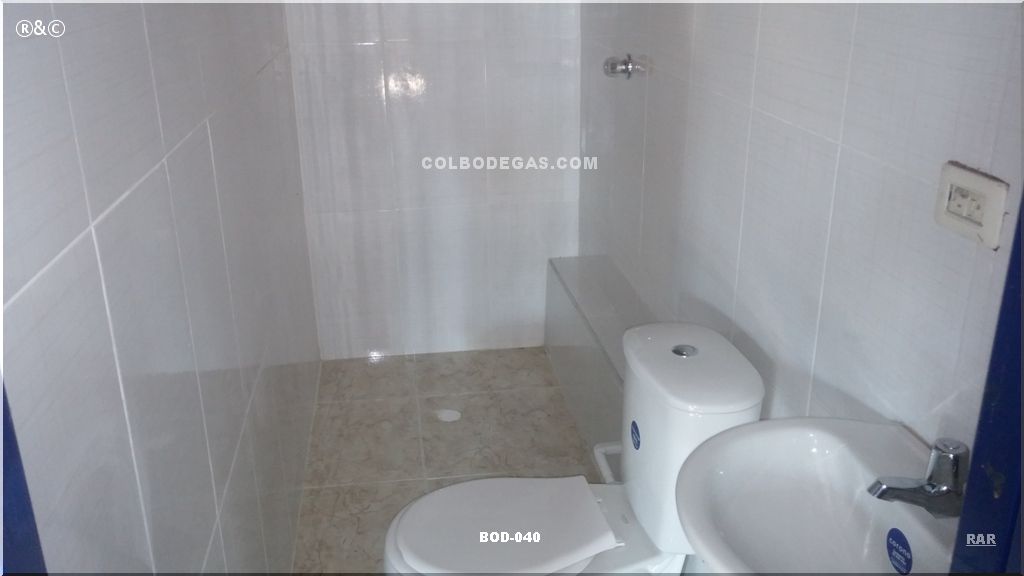 Bodega en venta en La Badea, Dosquebradas, 425 m² · foto 4 de 9