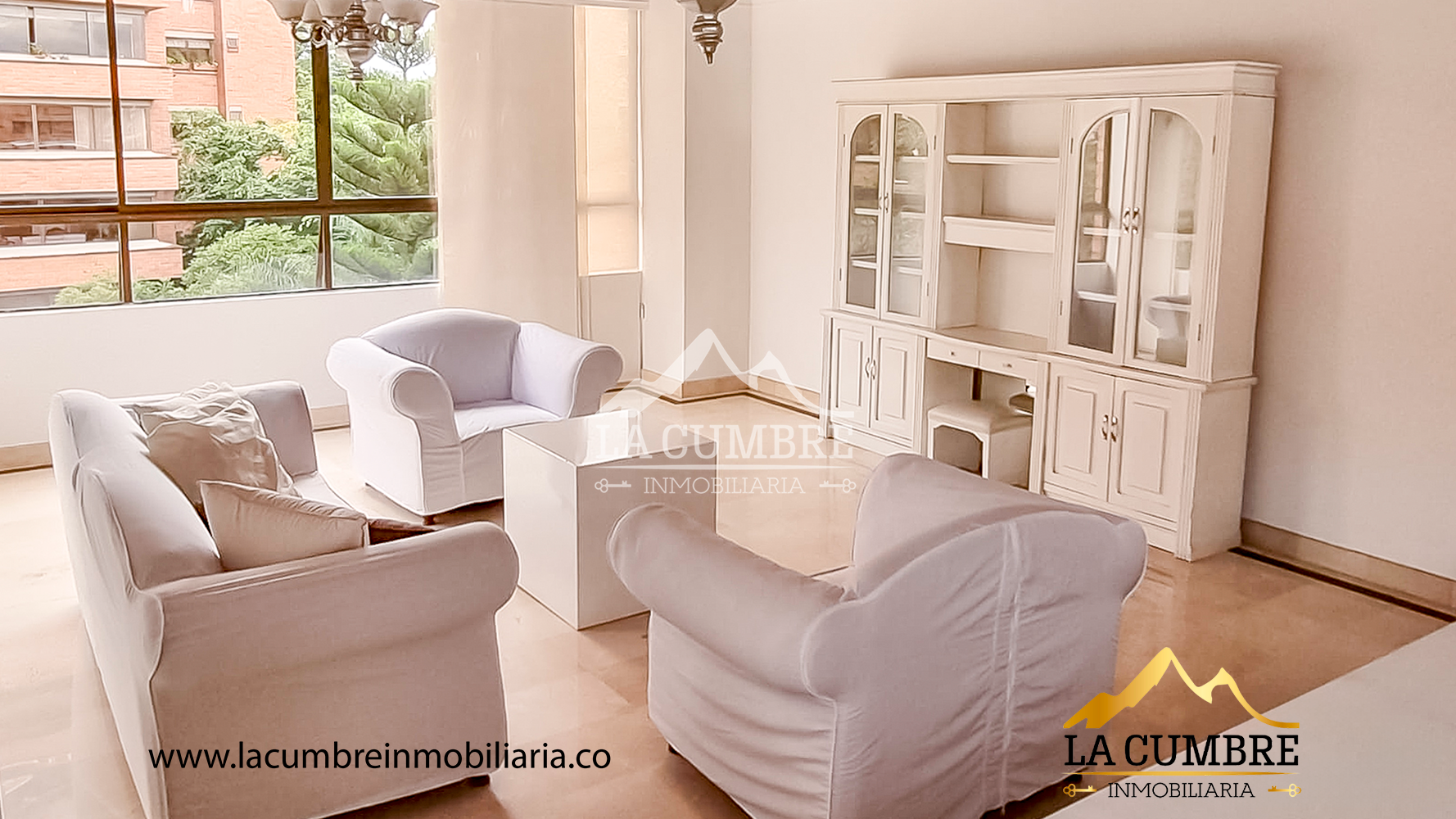 Apartamento de 4 alcobas en arriendo en Los Balsos, Medellín, 300 m² · foto 9 de 14