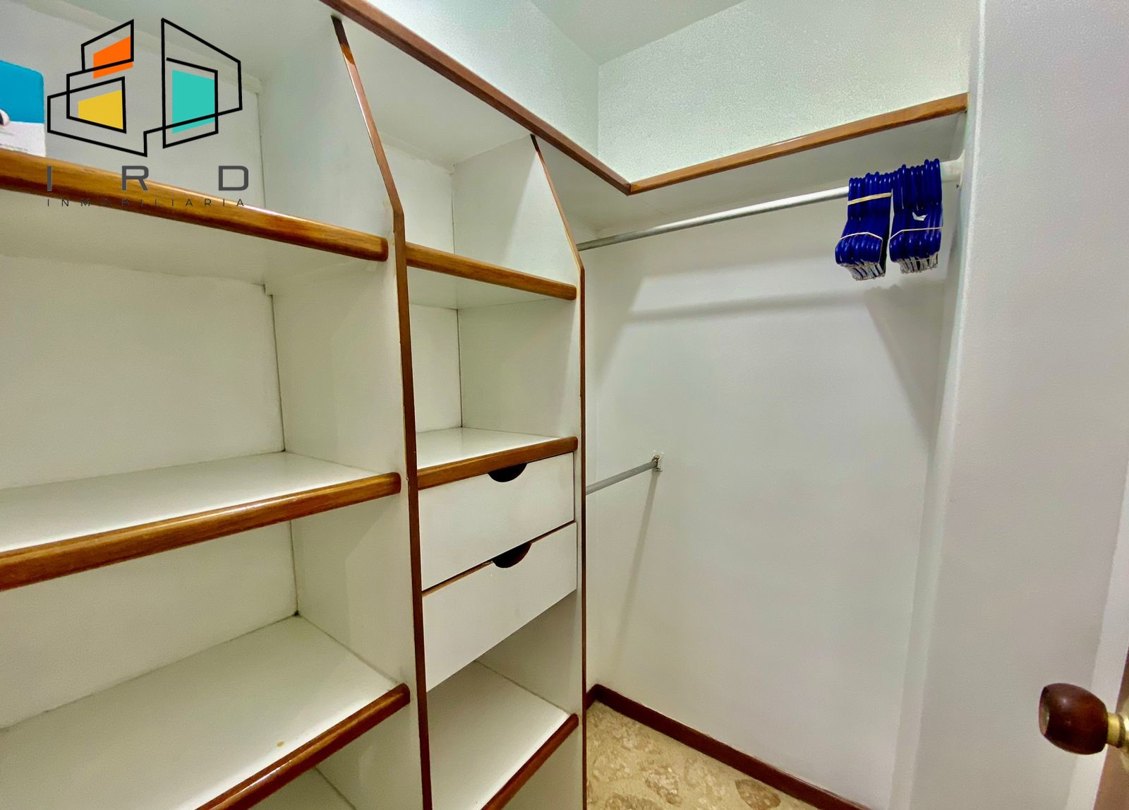 Apartamento de 2 alcobas en arriendo en El Tesoro, Medellín, 63 m² · foto 10 de 18