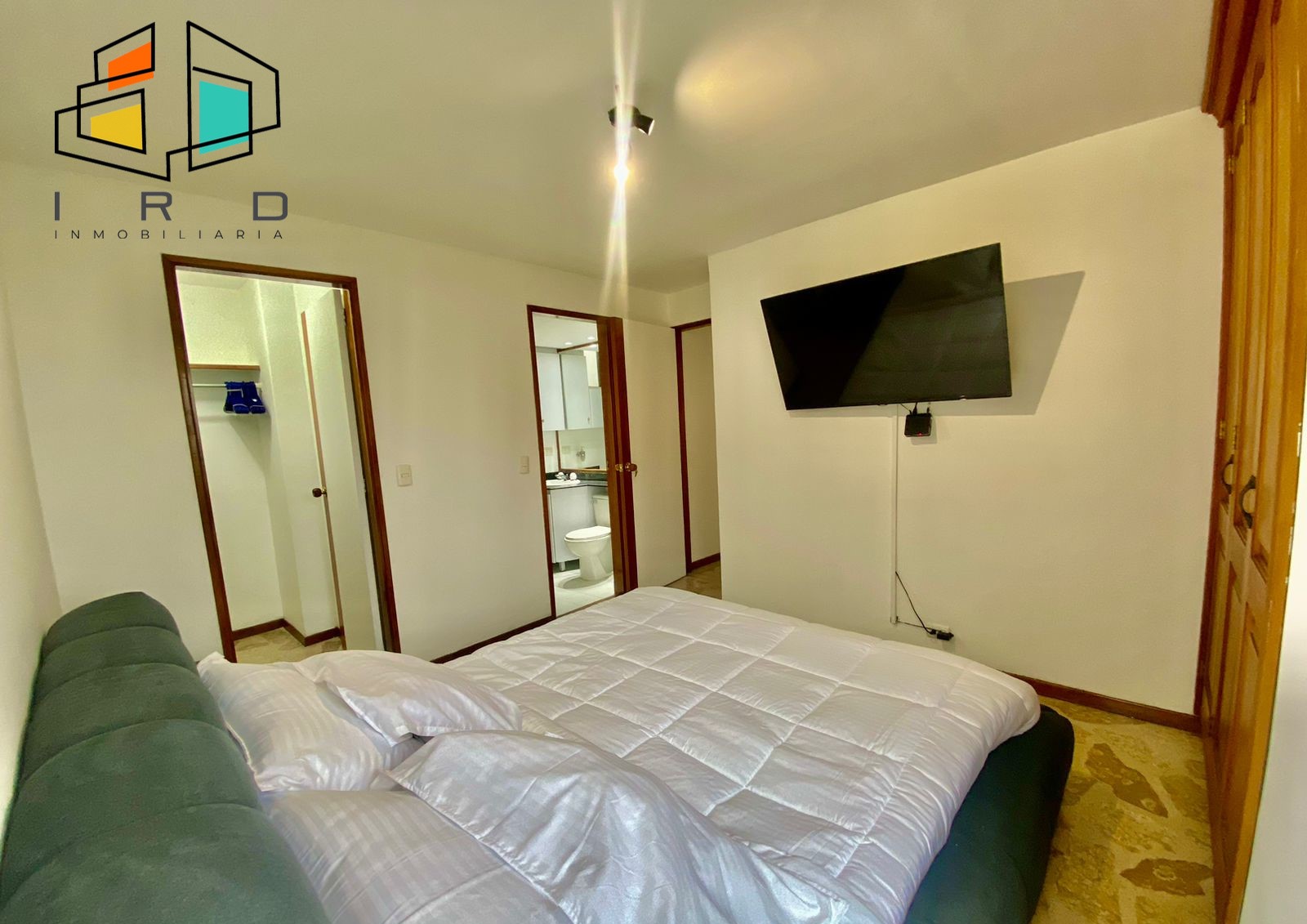 Apartamento de 2 alcobas en arriendo en El Tesoro, Medellín, 63 m² · foto 12 de 18