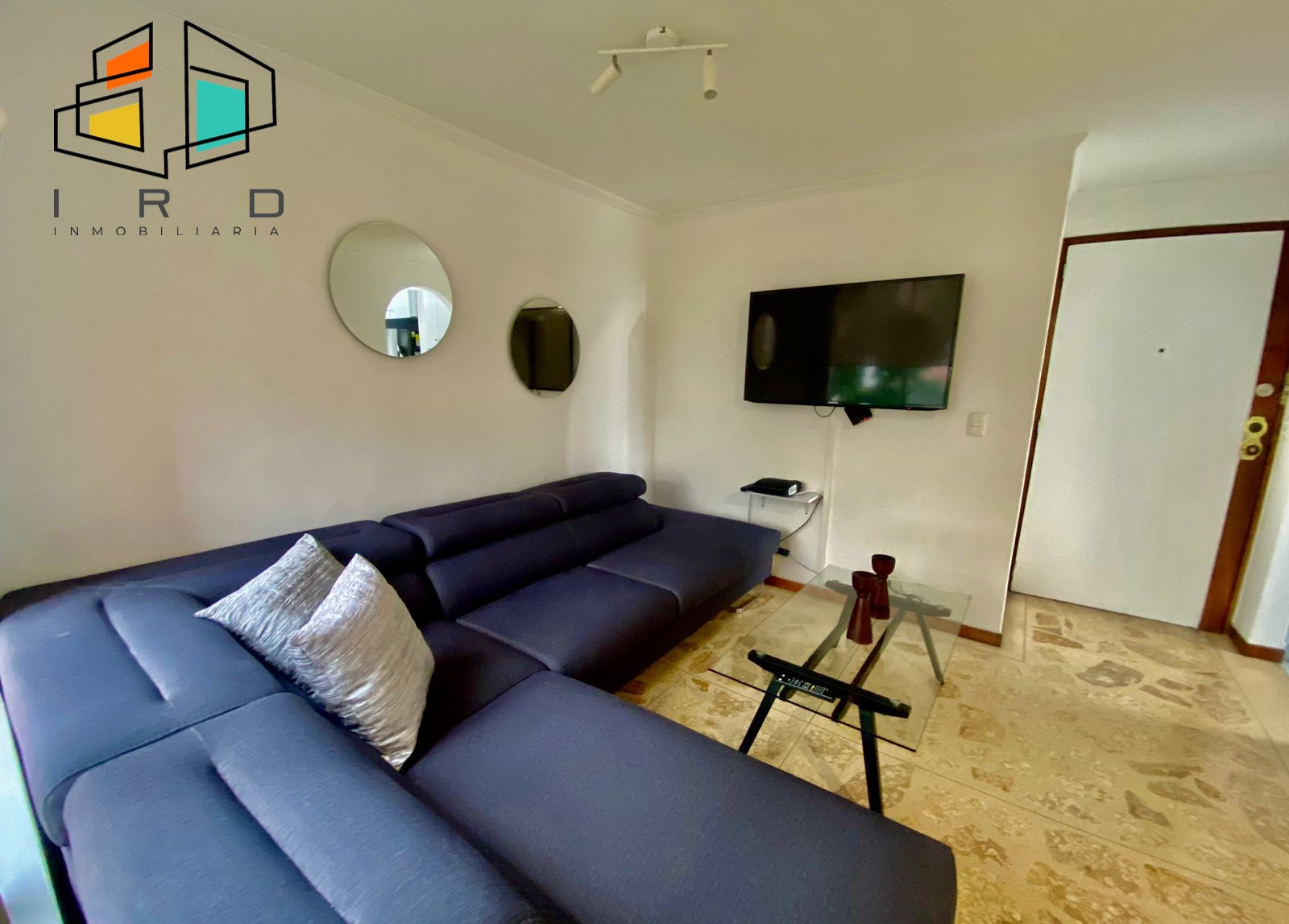 Apartamento de 2 alcobas en arriendo en El Tesoro, Medellín, 63 m² · foto 3 de 18
