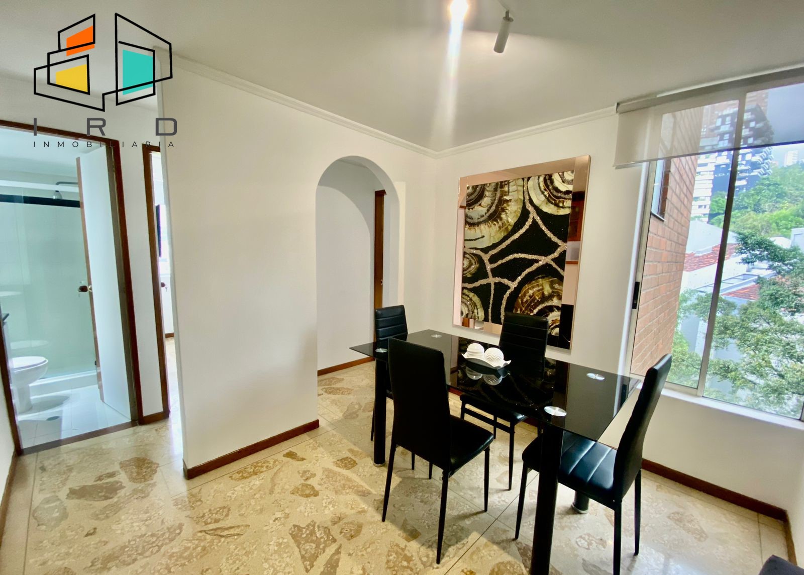 Apartamento de 2 alcobas en arriendo en El Tesoro, Medellín, 63 m² · foto 4 de 18
