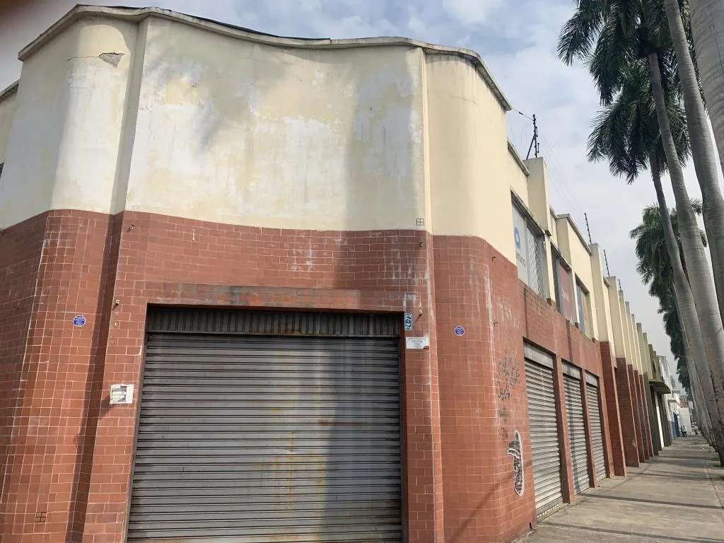Bodega en arriendo en San Nicolas, Cali, 1053 m² · foto 2 de 4