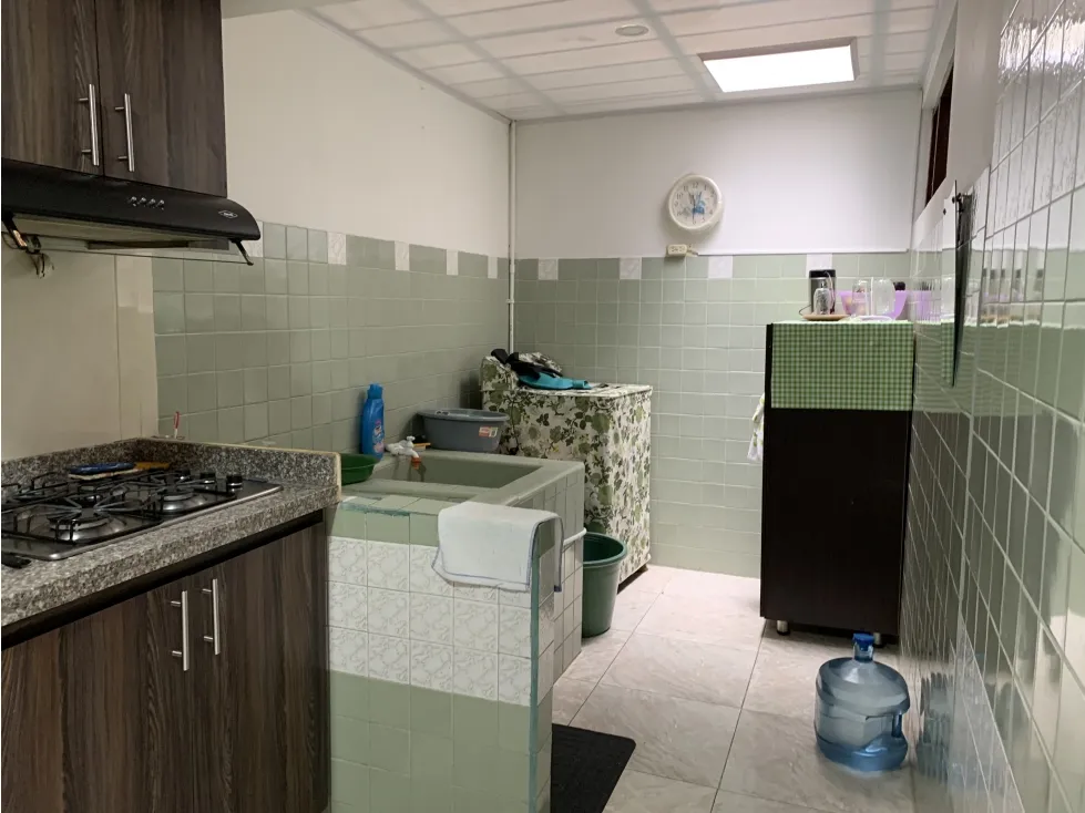 Casa de 4 alcobas en venta en Alamos, Armenia, 145 m² · foto 3 de 19