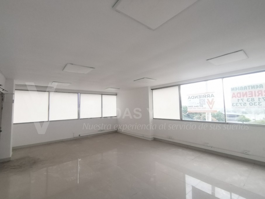 Oficina en arriendo en Zona Industrial Comuna 6, Cúcuta, 42 m² · foto 8 de 12