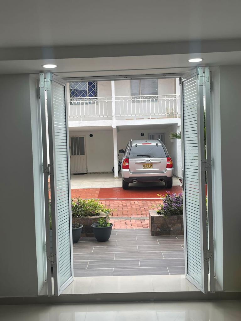 Casa de 3 alcobas en venta en Alborada, Villavicencio, 110 m² · foto 2 de 24