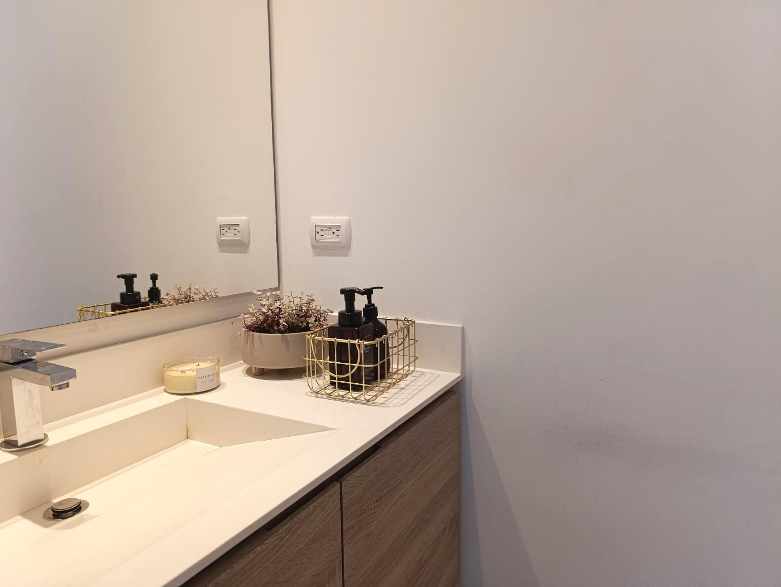 Apartamento en arriendo en San Lucas, Medellín · foto 17 de 18