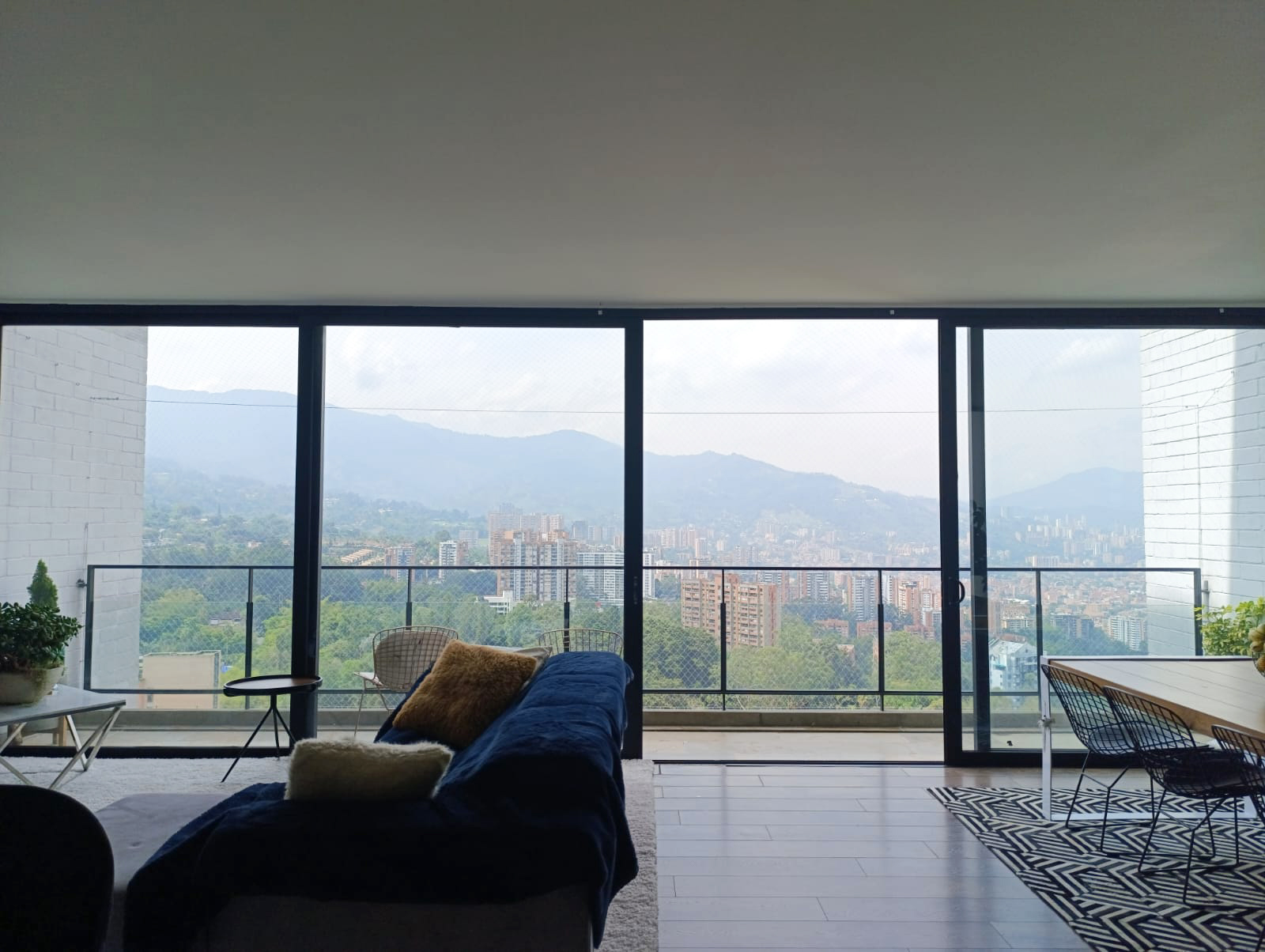 Apartamento en arriendo en San Lucas, Medellín · foto 2 de 18