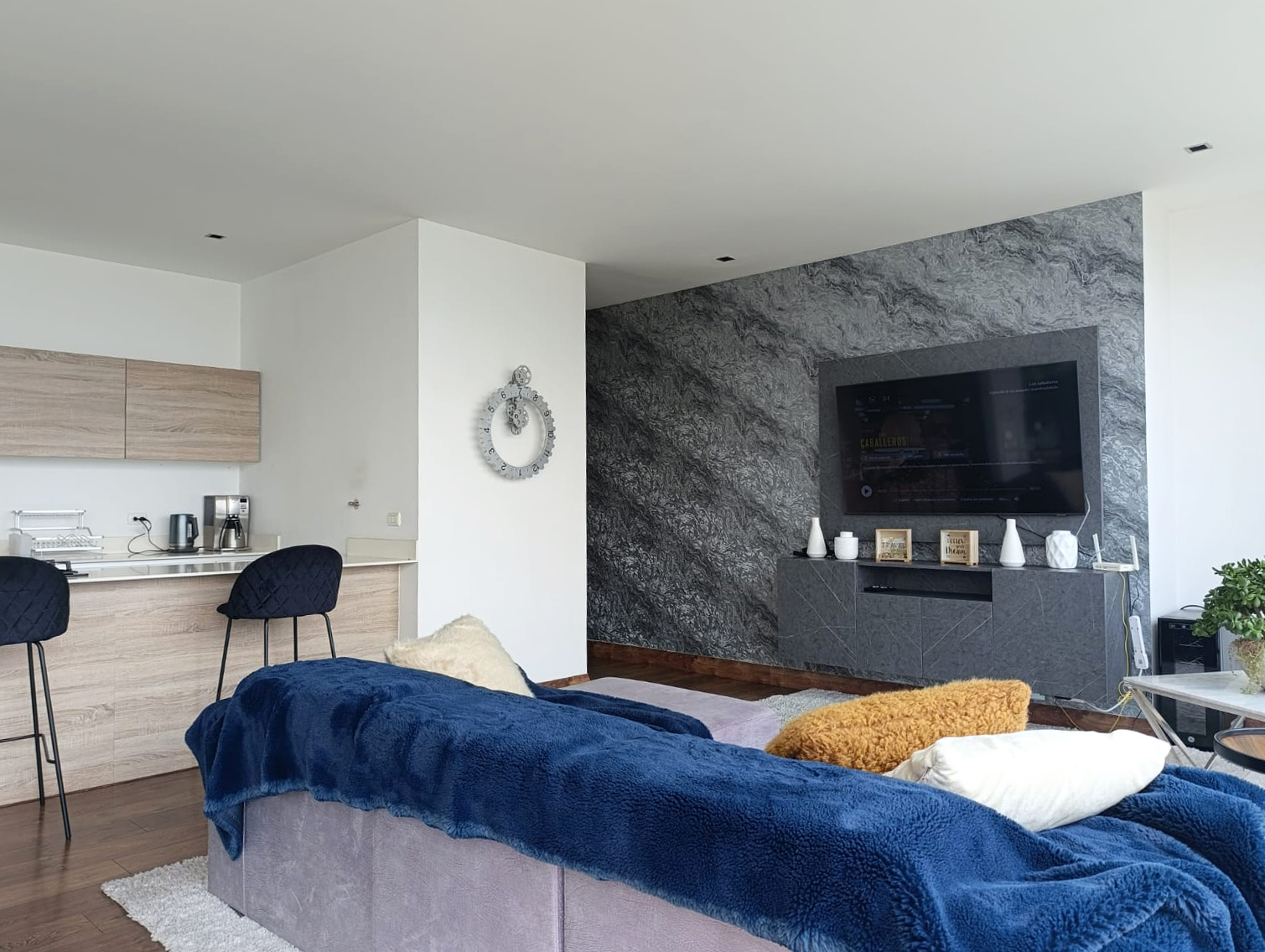 Apartamento en arriendo en San Lucas, Medellín · foto 4 de 18