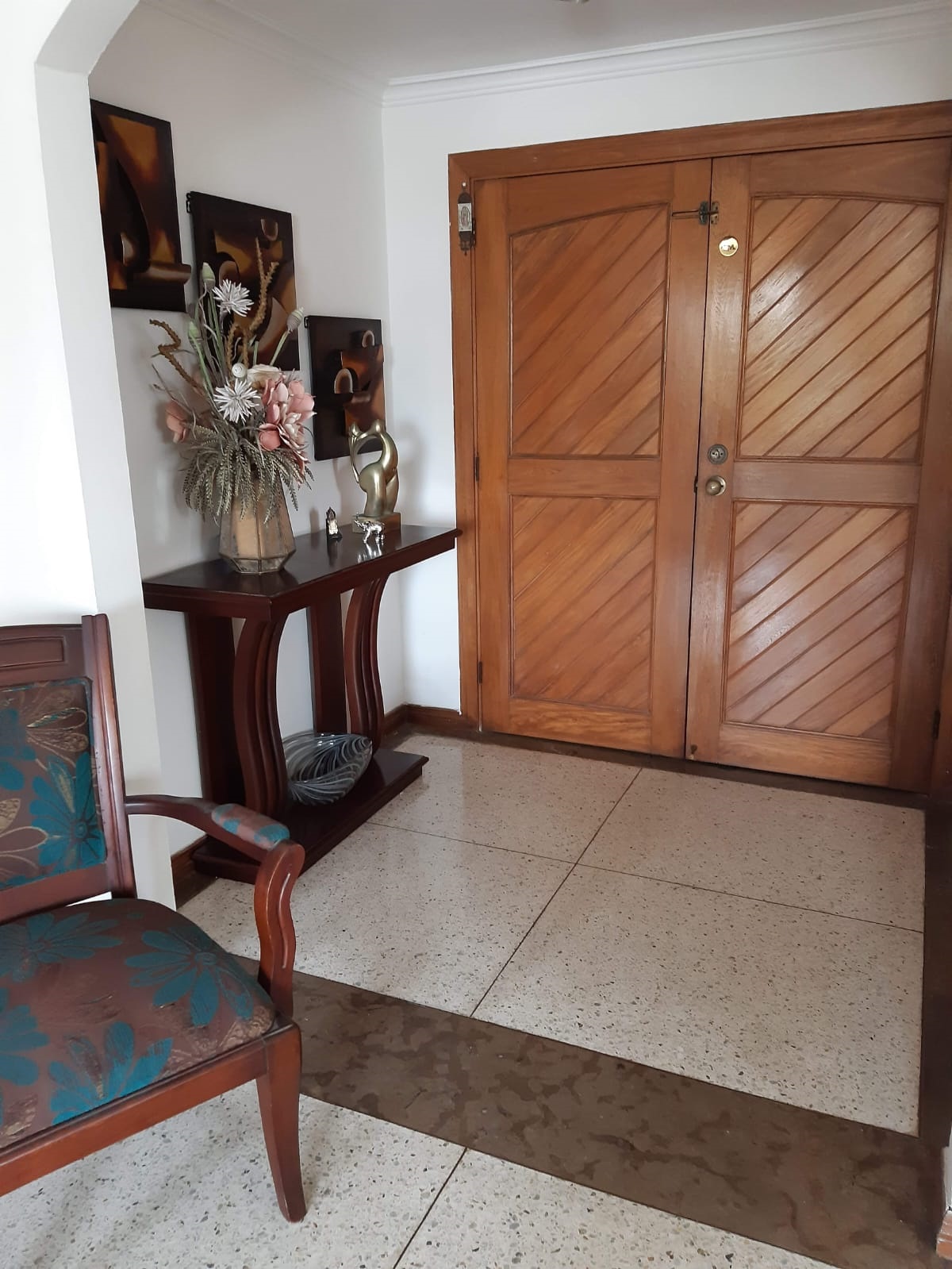 Apartamento de 3 alcobas en venta en Ub. Altos De Parque, Barranquilla, 136 m² · foto 3 de 14