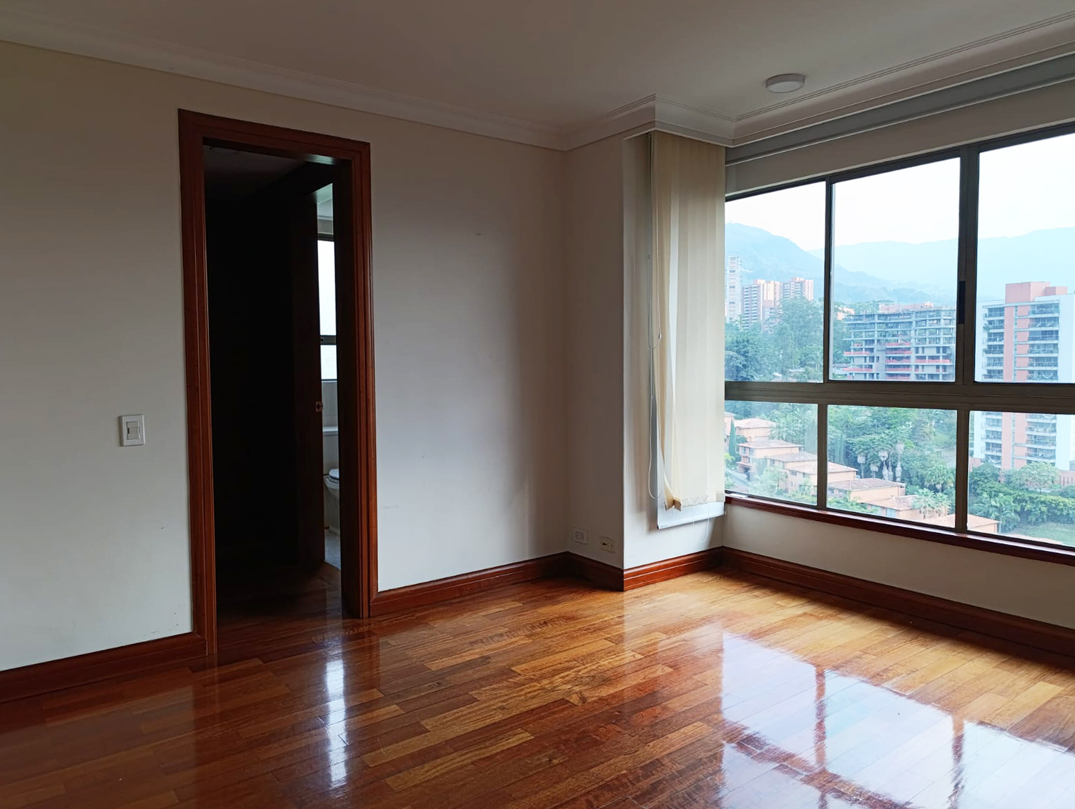 Apartamento de 4 alcobas en venta en Los Balsos, Medellín, 295 m² · foto 14 de 20