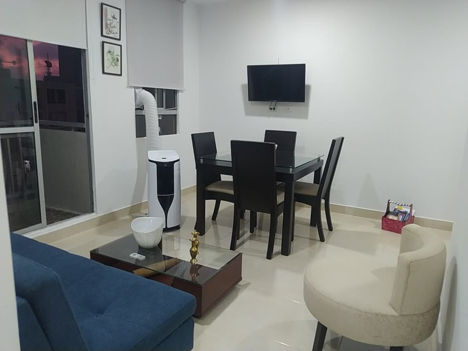 Apartamento de 3 alcobas en venta en Zona Industrial, Cartagena, 56 m² · foto 2 de 24