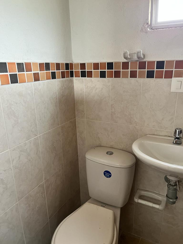 Casa de 15 alcobas en arriendo en Mesa De Los Santos, Piedecuesta · foto 5 de 12
