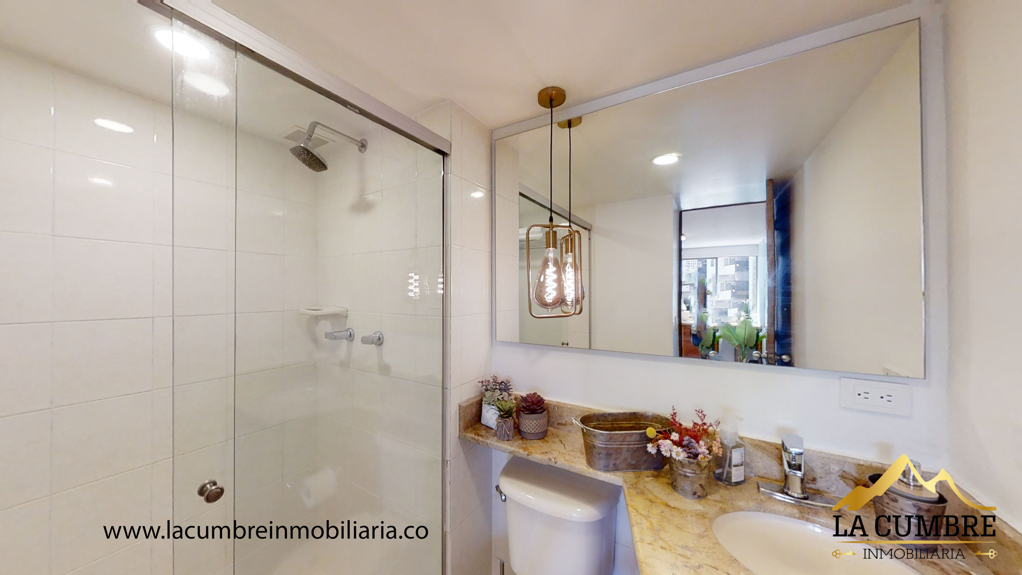 Apartamento de 3 alcobas en arriendo en Los Balsos, Medellín, 100 m² · foto 8 de 12