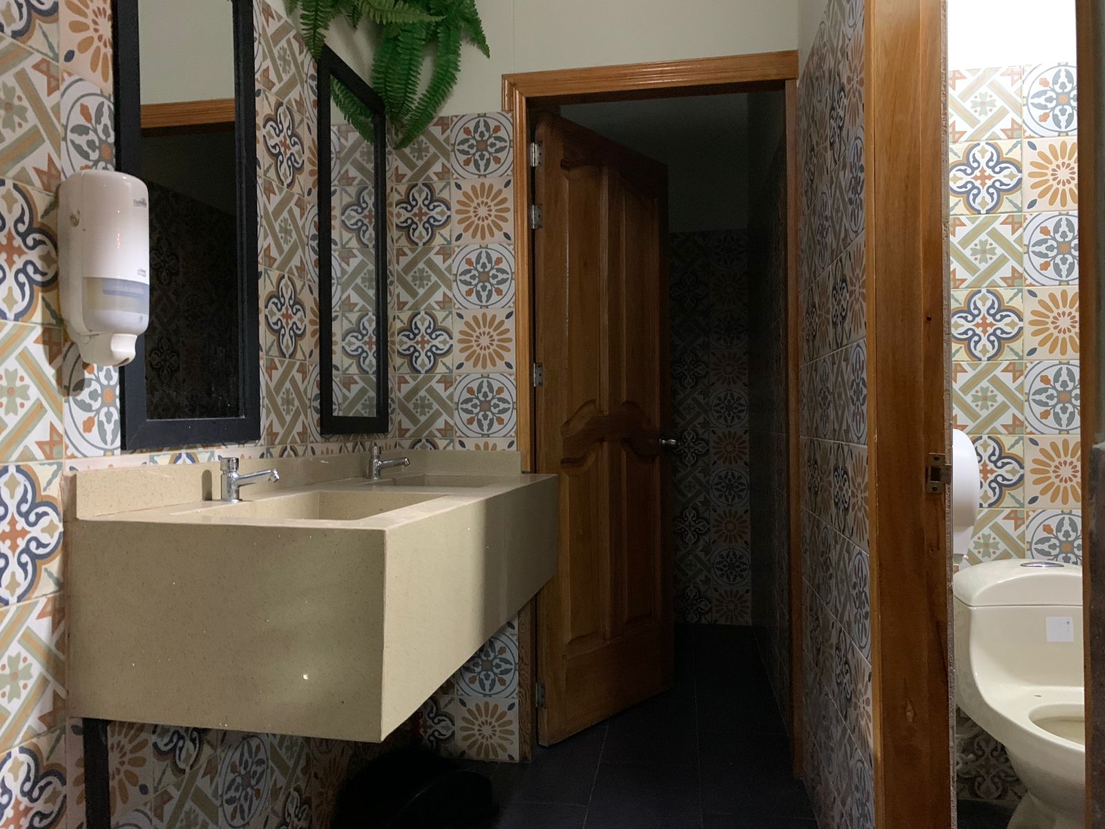 Local en arriendo en San Joaquin, Sabaneta, 192 m² · foto 8 de 9