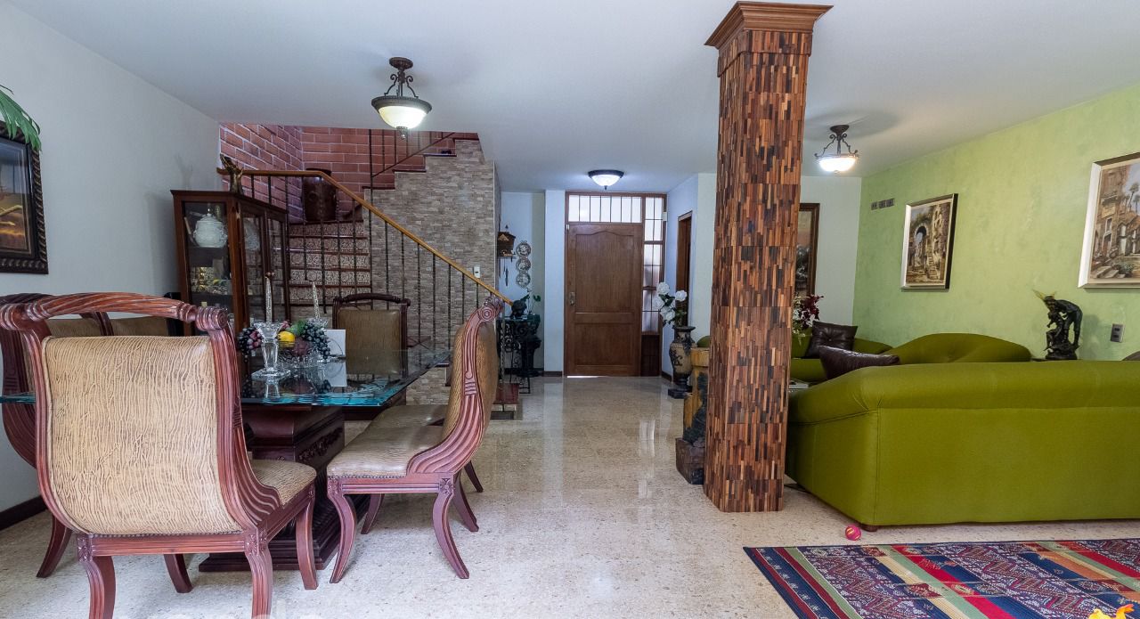 Casa de 3 alcobas en venta en Pueblo Viejo, La Estrella, 202 m² · foto 4 de 21