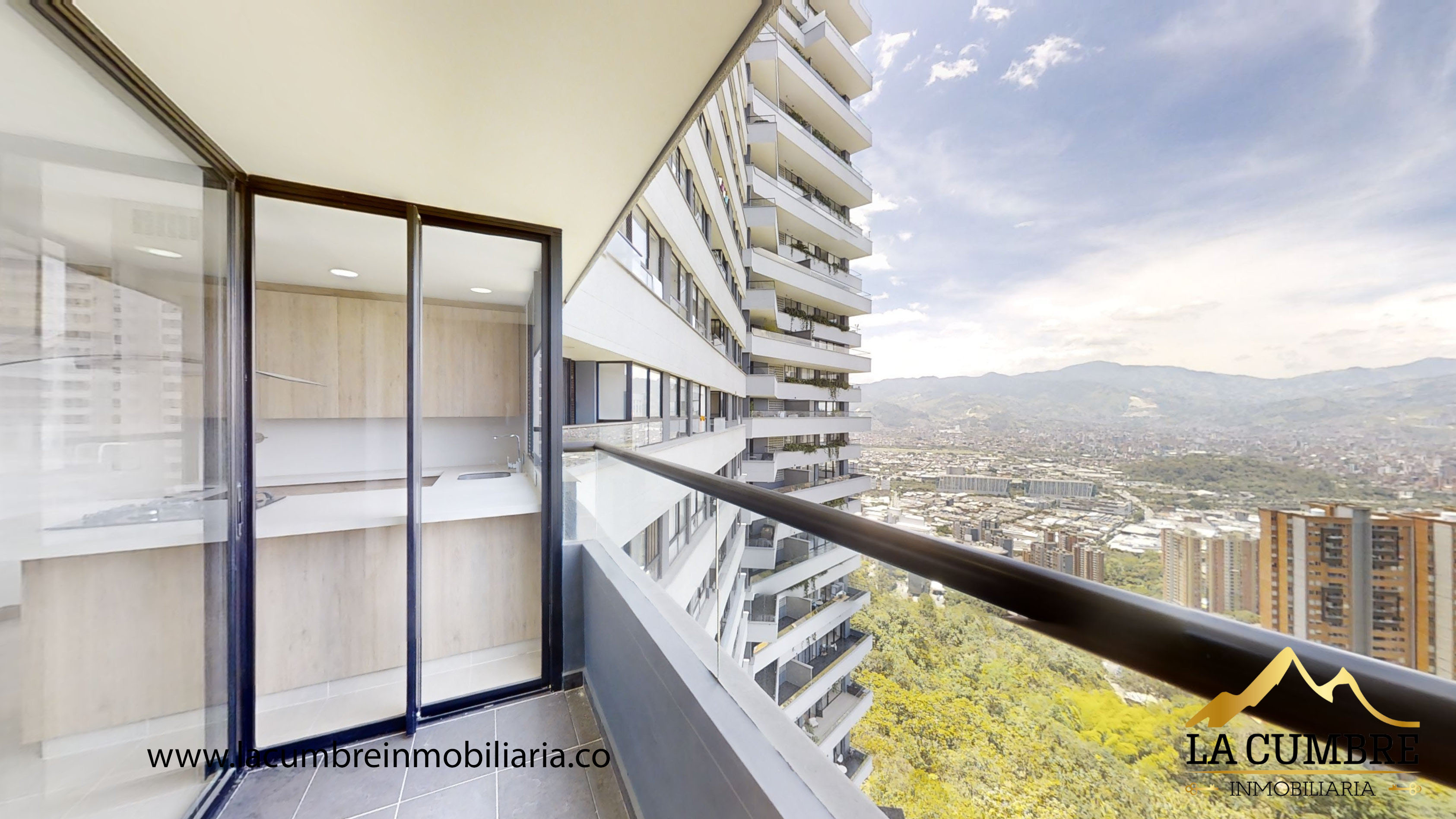 Apartamento en venta en El Poblado, Medellín · foto 4 de 10