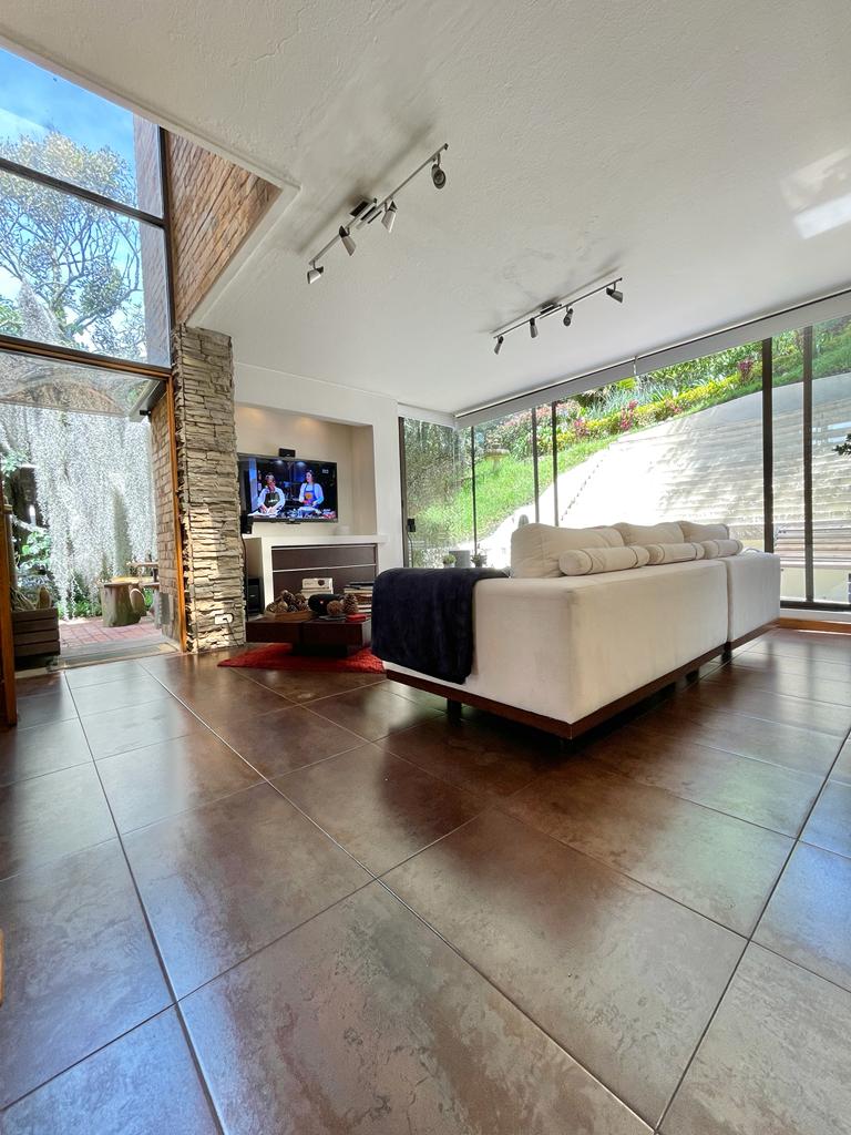 Casa en venta en Cerros De Suba, Bogotá · foto 6 de 24