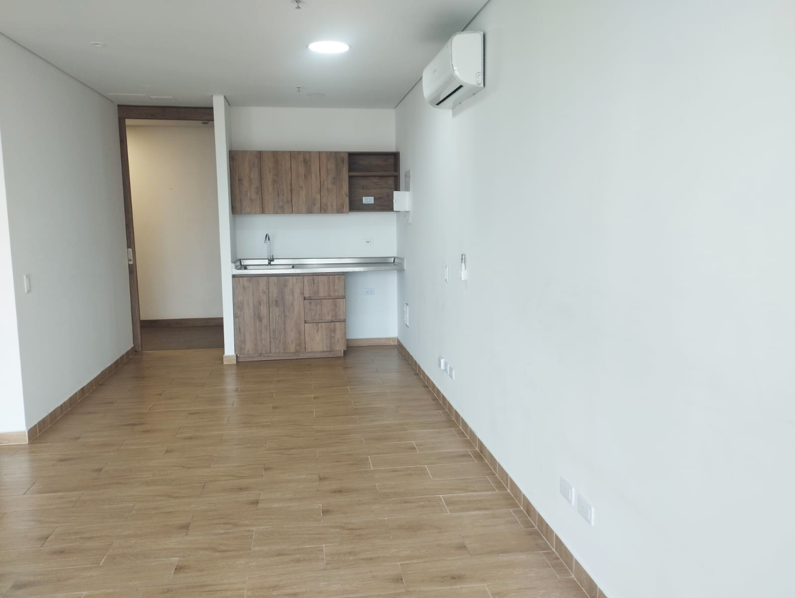 Consultorio en arriendo en Patio Bonito, Medellín, 63 m² · foto 10 de 12