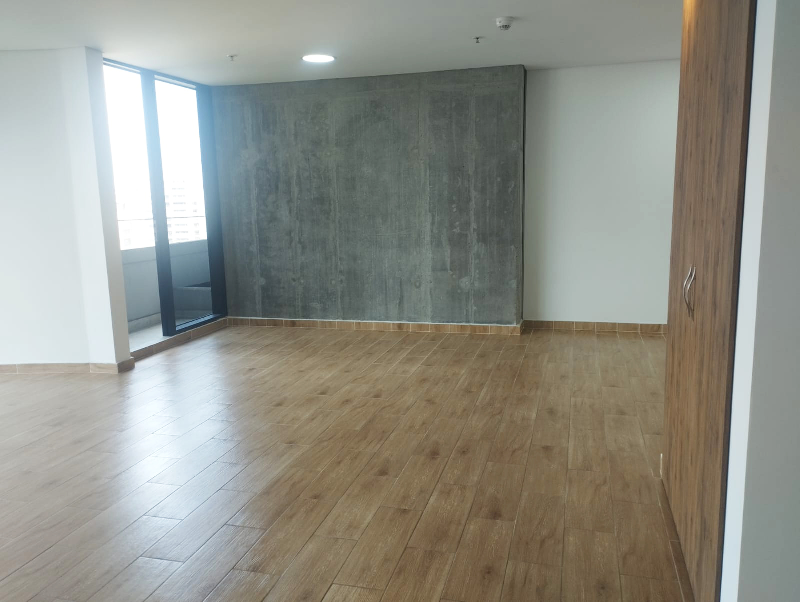 Consultorio en arriendo en Patio Bonito, Medellín, 63 m² · foto 2 de 12