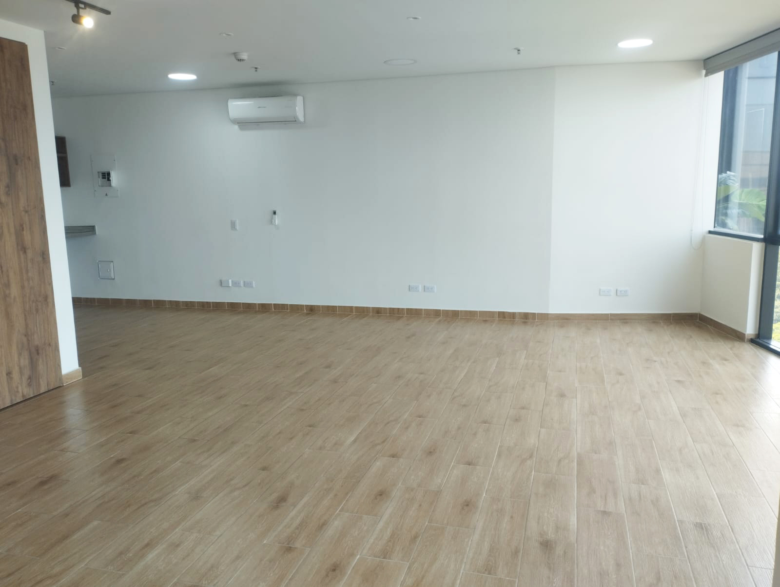 Consultorio en arriendo en Patio Bonito, Medellín, 63 m² · foto 3 de 12
