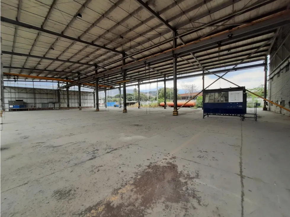 Bodega en arriendo en Arroyohondo, Yumbo, 3000 m² · foto 11 de 12